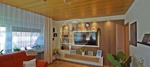 Дом с 7 комнатами в Аурих, Германия № 171424 2