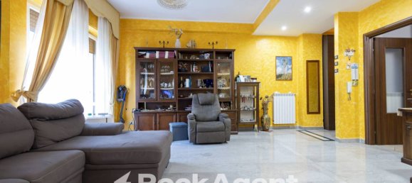 3 Schlafzimmer Wohnung in Catanzaro, Italy, Nr. 291288 4