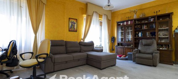 3 Schlafzimmer Wohnung in Catanzaro, Italy, Nr. 291288 3