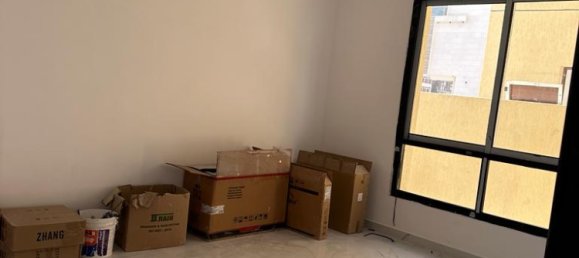 5 bedrooms Villa in Al Yasmeen, UAE No. 14385 4