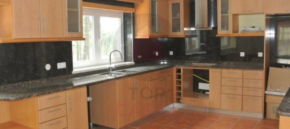 4 bedrooms House in Caldas da Rainha, Portugal No. 139386 5