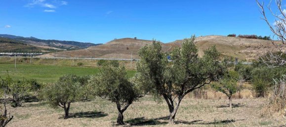 Terreno en Catanzaro, Italy 8201 m² No. 12566 8