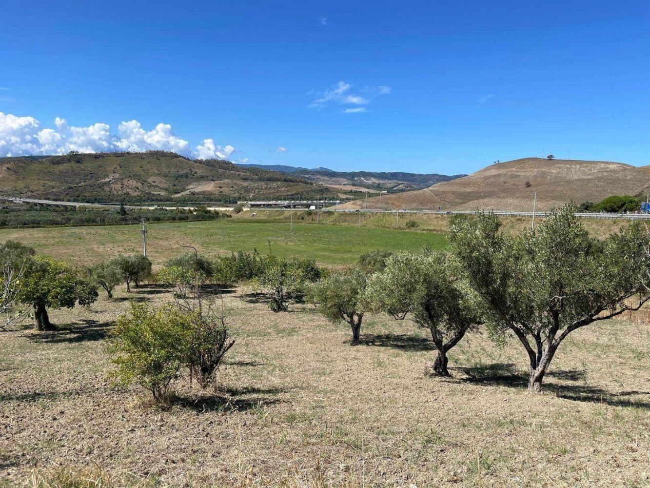 Terreno en Catanzaro, Italy 8201 m² No. 12566