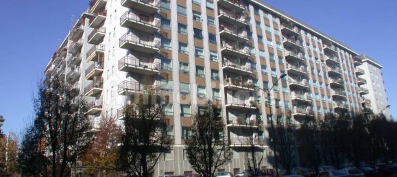 4 bedrooms Duplex in Turin, Italy No. 49757 2