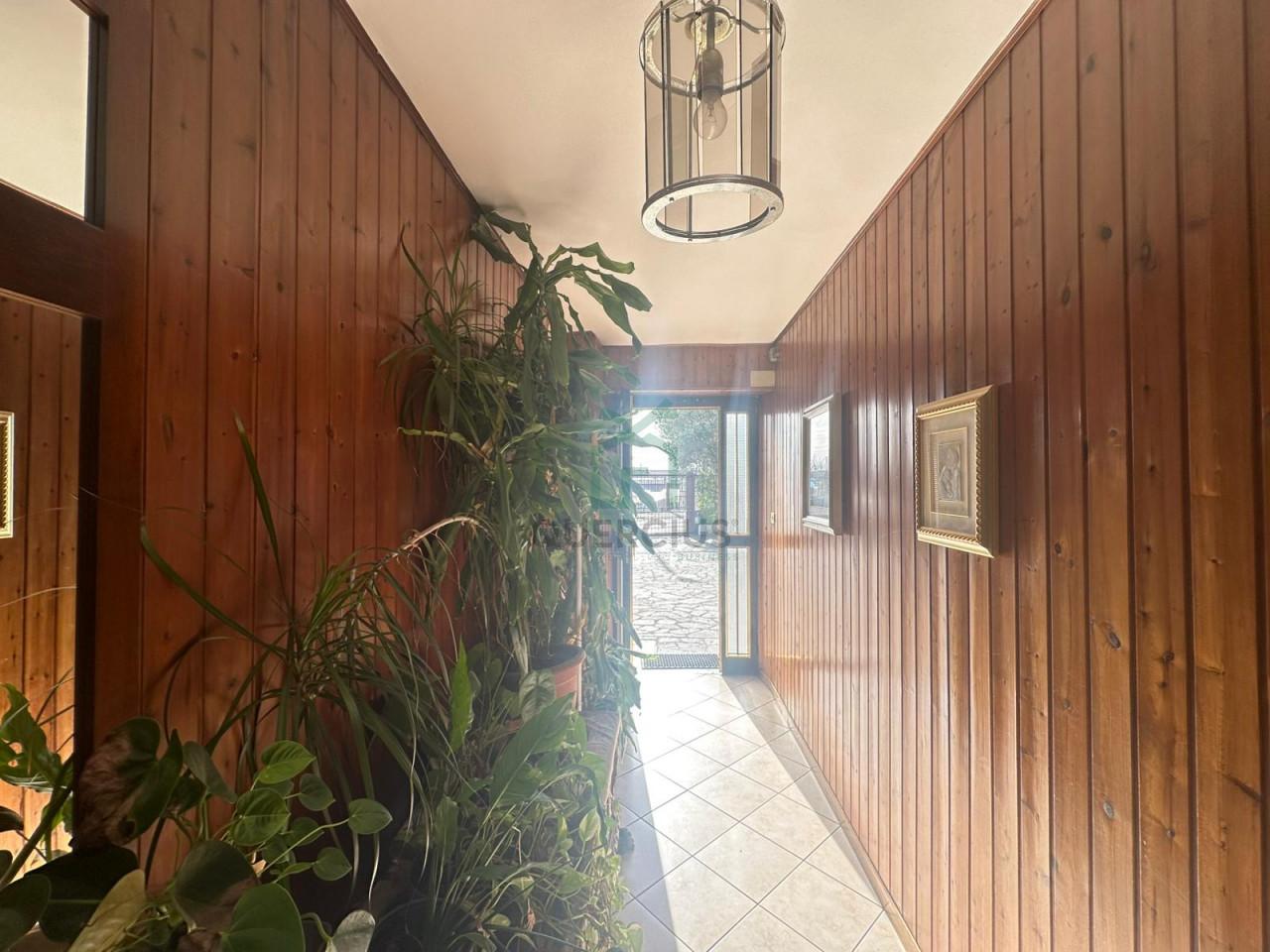 Casa de 3 divisões em Verona, Italy N.º 237748