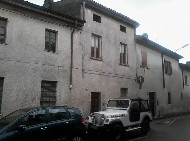 10 rooms House in Grumello Cremonese ed Uniti, Italy No. 156512