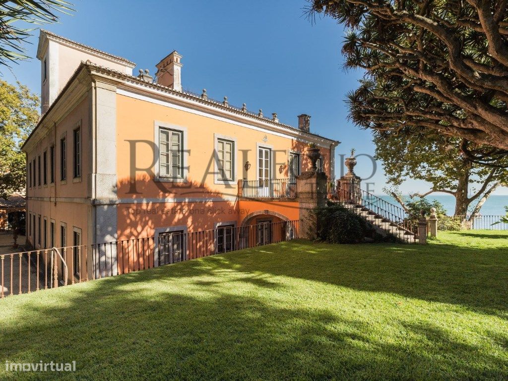 7 bedrooms Castles in Oeiras, Portugal No. 106044