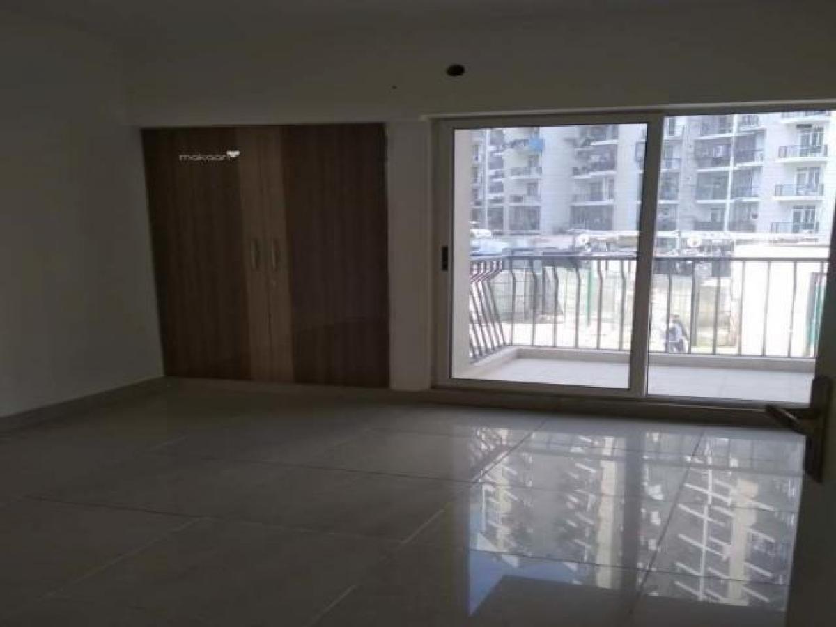 3 bedrooms House in Noida, India No. 50878