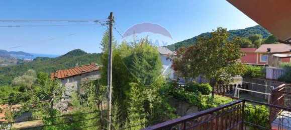 6 rooms Apartment in Leivi, Italy No. 116849 37
