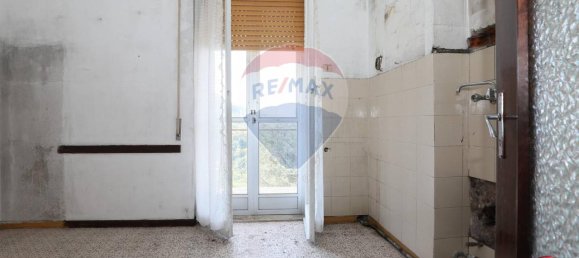 6 rooms Apartment in Leivi, Italy No. 116849 9