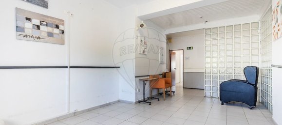 Almacén en Lourinha, Portugal 1280 m² No. 65453 17