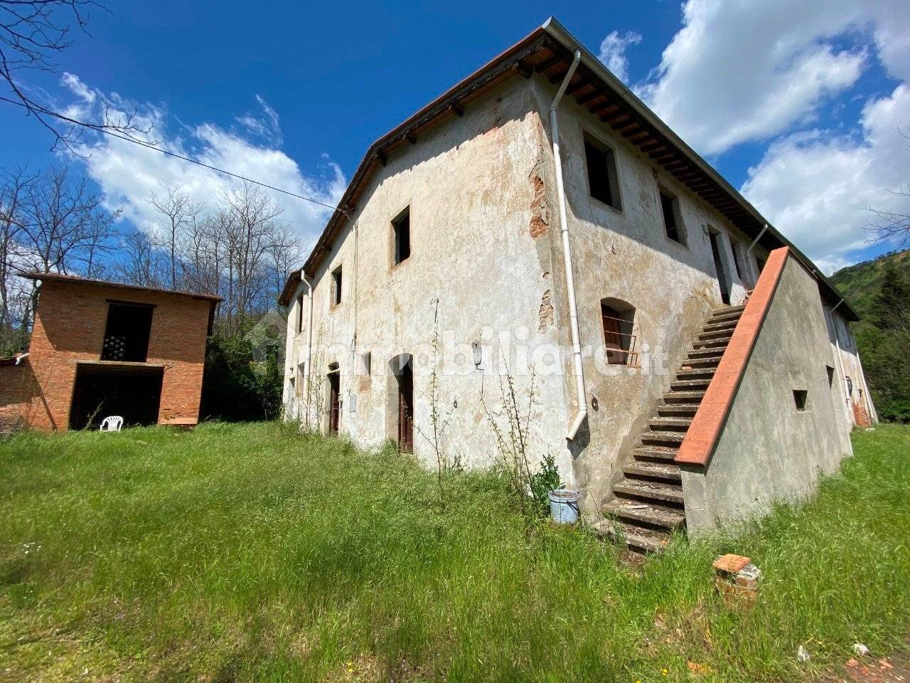 8 غرف نوم منزل في San Giovanni Valdarno, Italy رقم 147653