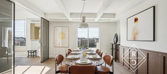 4 bedrooms Duplex in Paris, France No. 179456 6