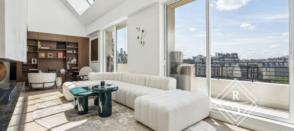 4 bedrooms Duplex in Paris, France No. 179456 3