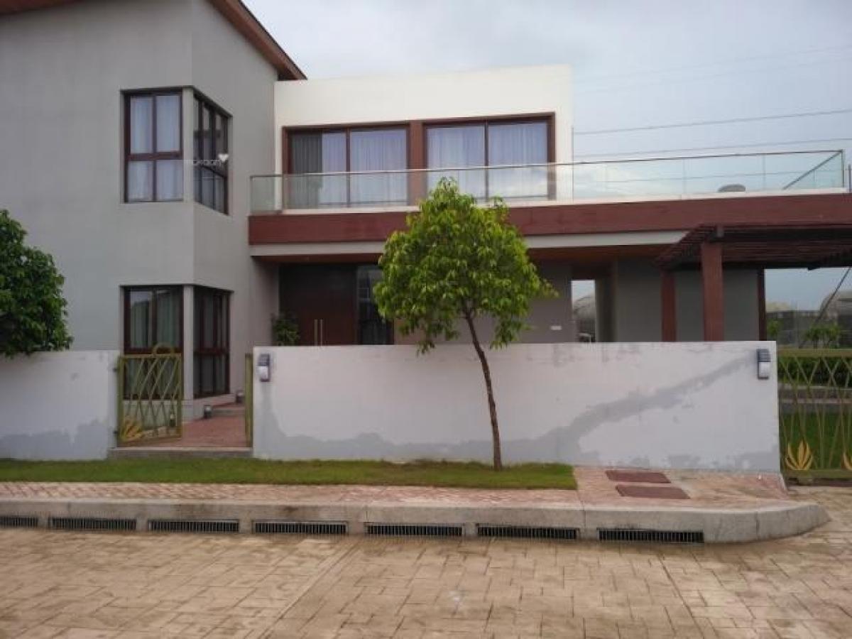 4 bedrooms House in Kolkata, India No. 27150