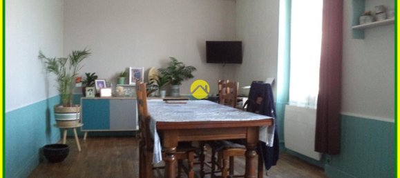 2 chambres Appartement à Neuvy-sur-Barangeon, France No. 226752 3