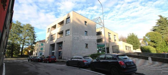 4 bedrooms Apartment in Cermenate, Italy No. 76567 17