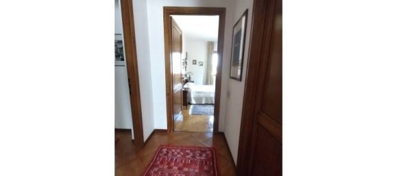 4 bedrooms Apartment in Rome, Italy No. 13595 30