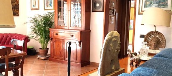 4 bedrooms Apartment in Rome, Italy No. 13595 14