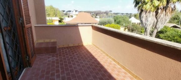 4 bedrooms Apartment in Rome, Italy No. 13595 26