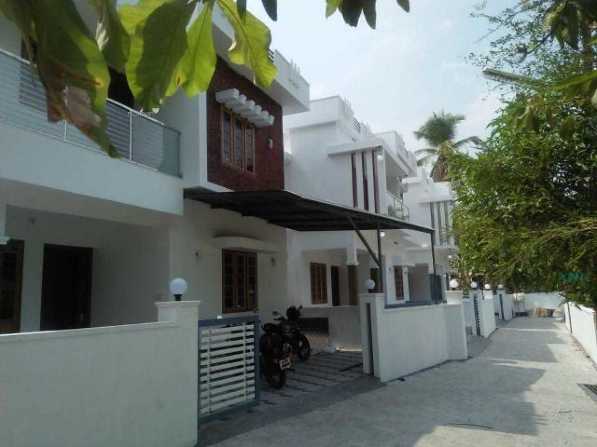 3 bedrooms House in Kochi, India No. 241