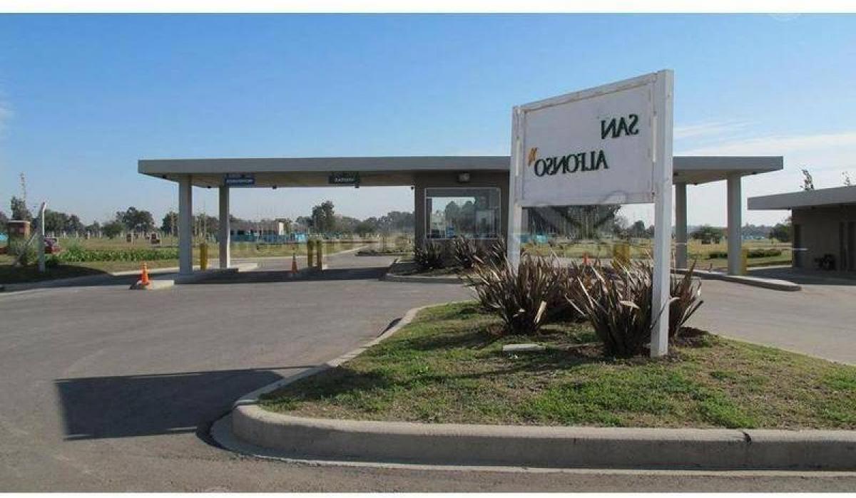  قطعة أرض في Pilar, Argentina رقم 116618