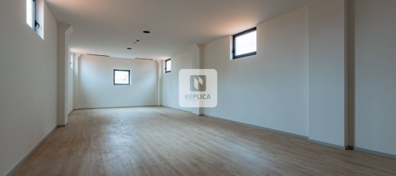 2393m² Building in Porto, Portugal No. 146088 26