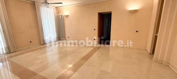 2 bedrooms Apartment in Vicenza, Italy No. 322658 3