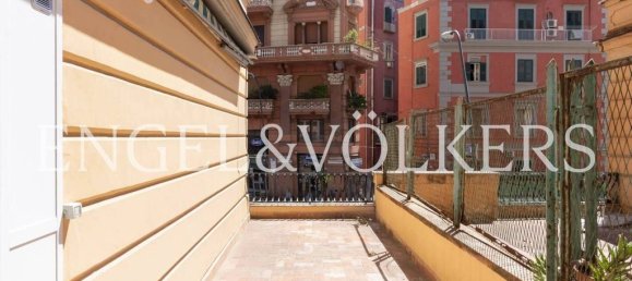 3 bedrooms Apartment in Naples, Italy No. 358876 41