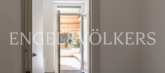 3 bedrooms Apartment in Naples, Italy No. 358876 37