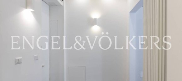 3 bedrooms Apartment in Naples, Italy No. 358876 6