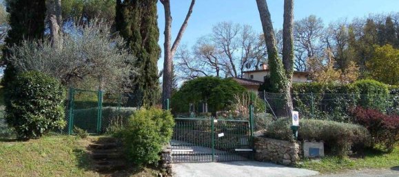 4 bedrooms Villa in Chiusi, Italy No. 179483 2