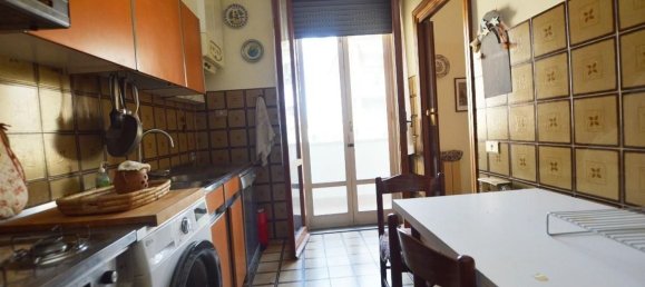 6 rooms Apartment in Lucca, Italy No. 210064 7