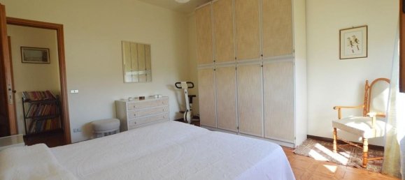 6 rooms Apartment in Lucca, Italy No. 210064 20
