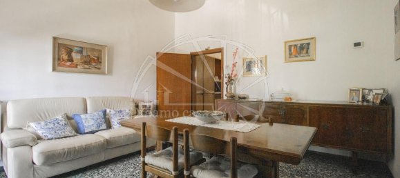 6 rooms House in Calenzano, Italy No. 21607 76