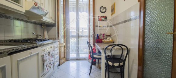 6 rooms House in Calenzano, Italy No. 21607 18