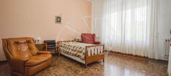 6 rooms House in Calenzano, Italy No. 21607 62