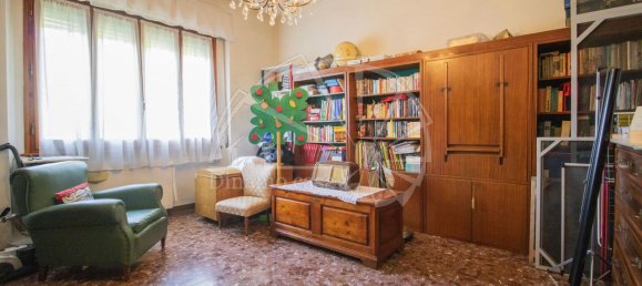 6 rooms House in Calenzano, Italy No. 21607 60