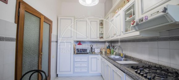 6 rooms House in Calenzano, Italy No. 21607 26
