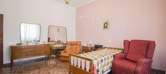6 rooms House in Calenzano, Italy No. 21607 34