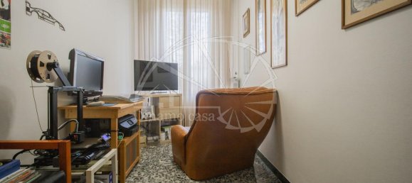 6 rooms House in Calenzano, Italy No. 21607 11