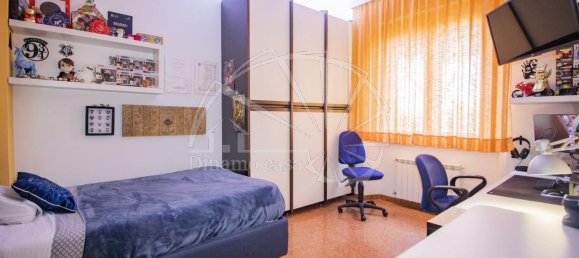6 rooms House in Calenzano, Italy No. 21607 10