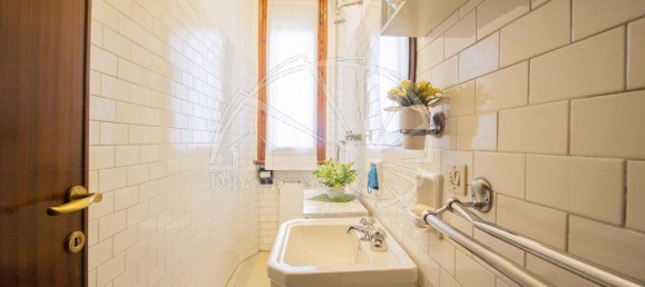 6 rooms House in Calenzano, Italy No. 21607 14