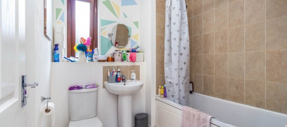  House in Telford, United Kingdom No. 2043 9