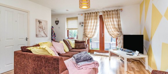  House in Telford, United Kingdom No. 2043 2