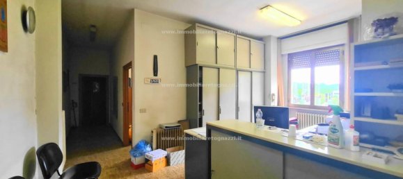 Almacén de 5 habitaciónes en Gambassi Terme, Italy No. 335407 5