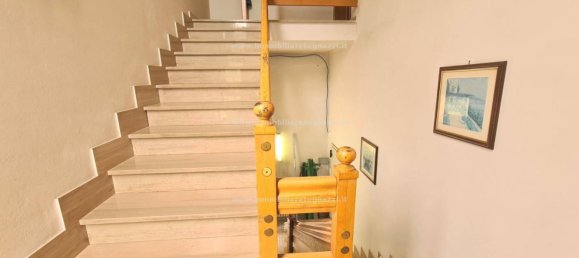 Almacén de 5 habitaciónes en Gambassi Terme, Italy No. 335407 8