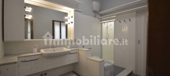 Apartamento de 1 dormitorio en Florence, Italy No. 330124 16