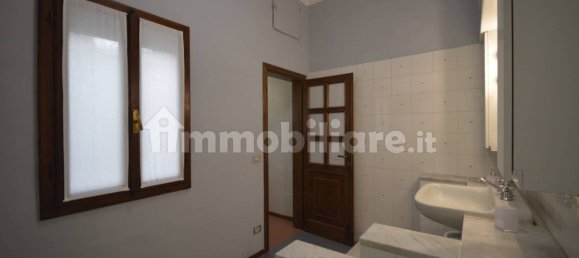 Apartamento de 1 dormitorio en Florence, Italy No. 330124 17