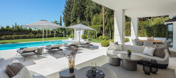 6 bedrooms Villa in Marbella, Spain No. 92127 23